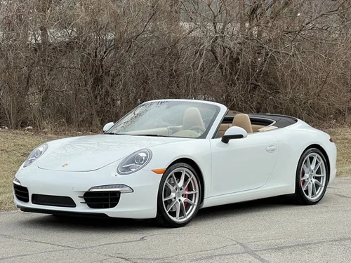 
           
        2014 Porsche 911