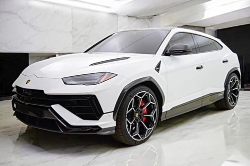 
           
        2024 Lamborghini Urus