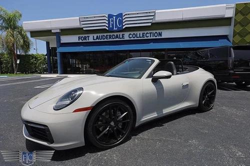 
           
        2021 Porsche 911 Carrera