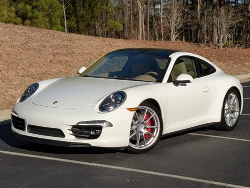 
           
        2016 Porsche 911
