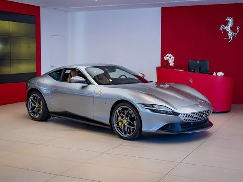 
           
        2022 Ferrari Roma Base