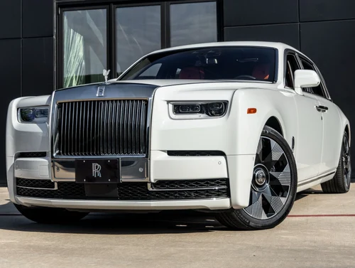 
           
        2022 Rolls-Royce Phantom Base