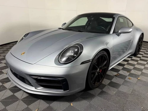 
           
        2020 Porsche 911