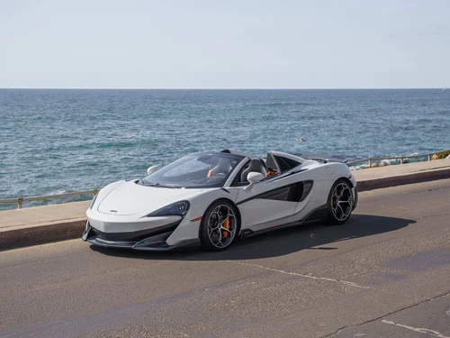 
           
        2020 McLaren 600LT Base