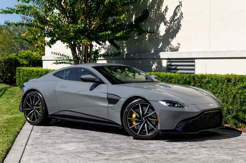 
           
        2019 Aston Martin Vantage Base