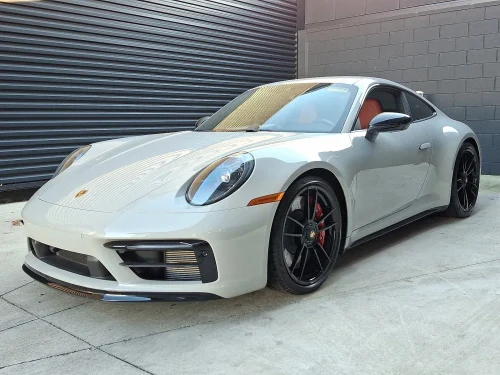 
           
        2022 Porsche 911 Carrera 4 GTS