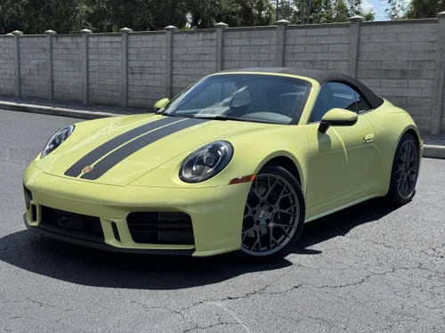 
           
        2025 Porsche 911 Carrera