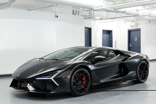 
           
        2024 Lamborghini Revuelto
