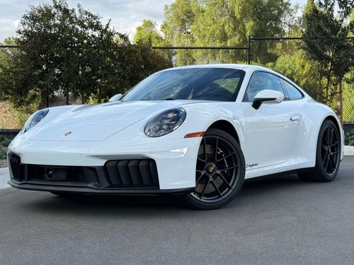 
           New 
        2026 Porsche 911 Carrera GTS