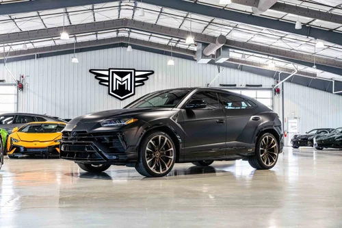 
           
        2023 Lamborghini Urus
