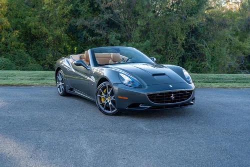 
           
        2010 Ferrari California