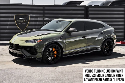 
           
        2023 Lamborghini Urus Performante