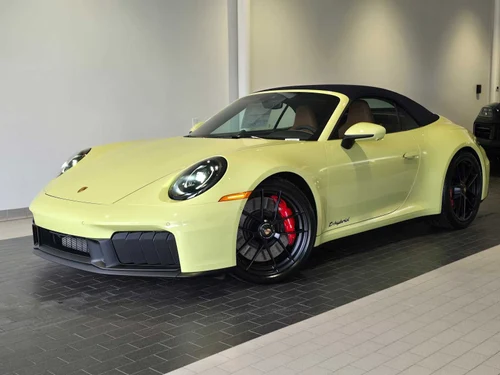 
           New 
        2026 Porsche 911 Carrera 4 GTS