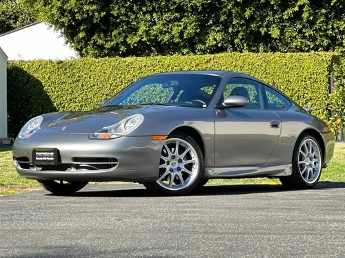 
           
        2001 Porsche 911 Carrera 2dr 4
