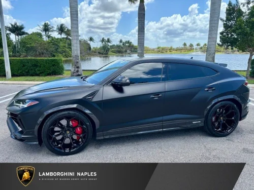 
           
        2024 Lamborghini Urus Performante