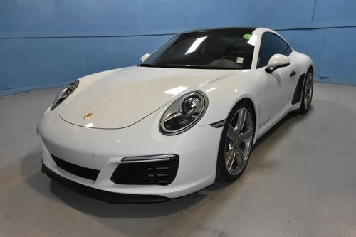 
           
        2019 Porsche 911 Carrera