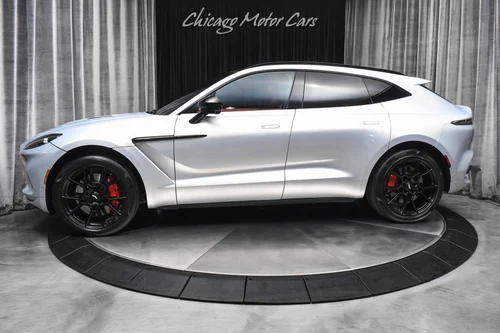 
           
        2022 Aston Martin DBX