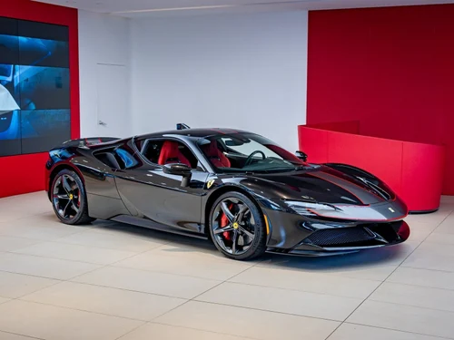 
           
        2021 Ferrari SF90 Stradale Base