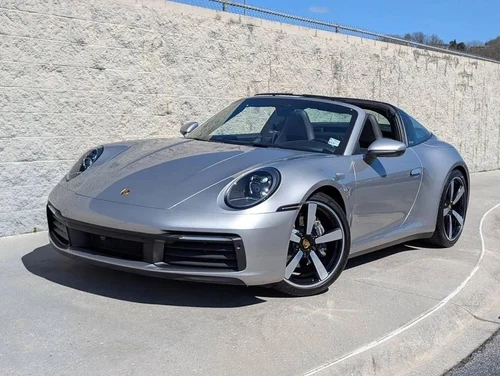 
           
        2021 Porsche 911