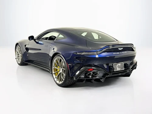 
           New 
        2026 Aston Martin Vantage