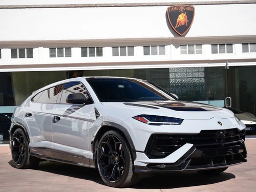 
           
        2024 Lamborghini Urus Performante