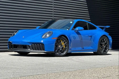 
           
        2026 Porsche 911 Carrera 4 GTS