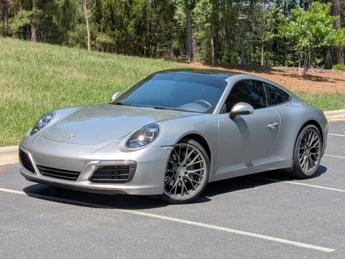 
           
        2019 Porsche 911