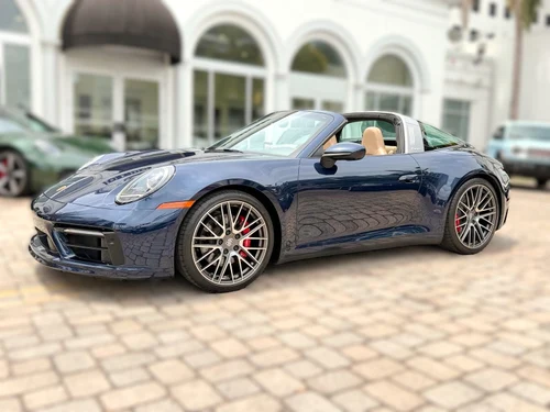 
           
        2022 Porsche 911