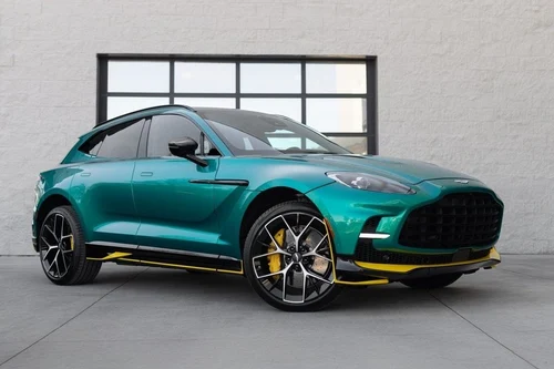 
           New 
        2025 Aston Martin DBX707 707