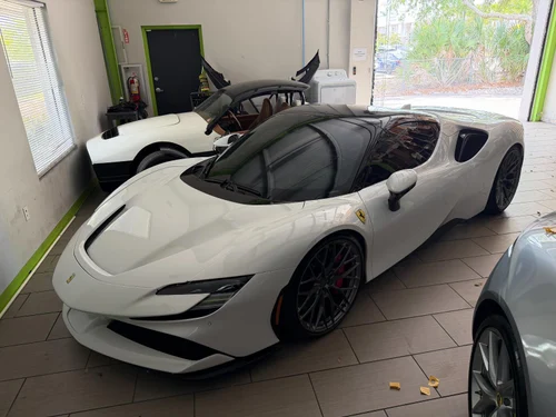 
           
        2022 Ferrari SF90 Spider Convertible