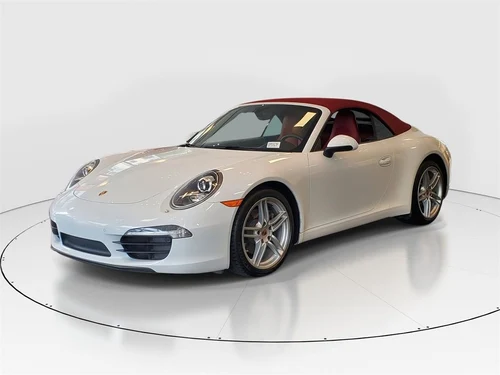 
           
        2015 Porsche 911