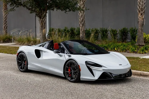 
           
        2025 McLaren ARTURA SPIDER