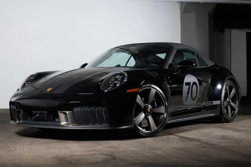 
           
        2026 Porsche 911 Carrera 4 GTS