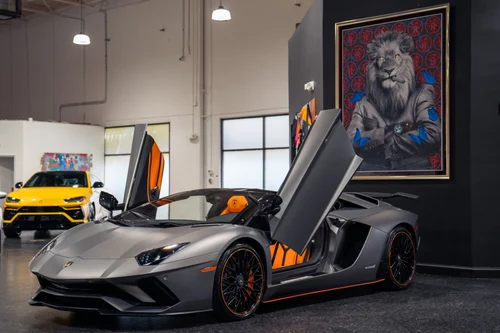 
           
        2019 Lamborghini Aventador
