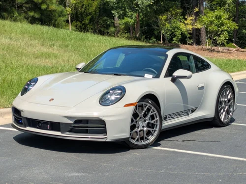 
           
        2025 Porsche 911