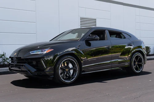 
           
        2023 Lamborghini Urus S