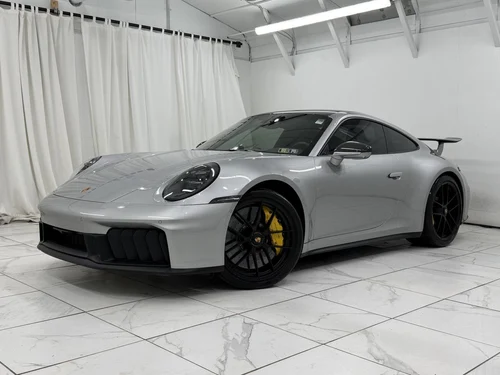 
           
        2025 Porsche 911 Carrera 4 GTS