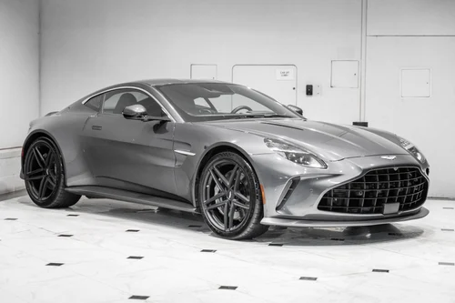 
           
        2025 Aston Martin Vantage