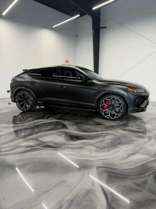 
           
        2024 Lamborghini Urus Performante