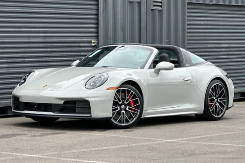 
           New 
        2026 Porsche 911 Targa 4S