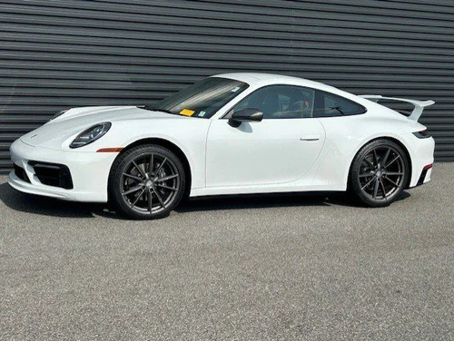 
           
        2024 Porsche 911