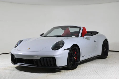 
           
        2026 Porsche 911 Carrera 4 GTS