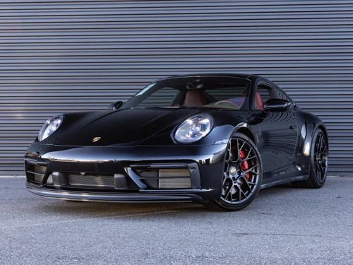 
           
        2024 Porsche 911 Carrera GTS