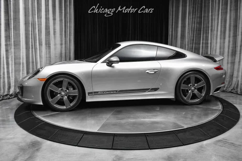 
           
        2019 Porsche 911 Carrera T