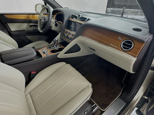 
           
        2023 Bentley Bentayga Azure