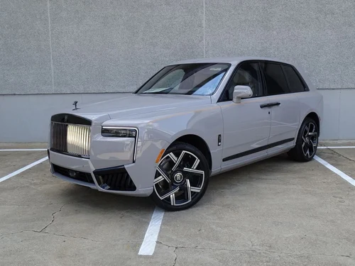 
           New 
        2025 Rolls-Royce Cullinan