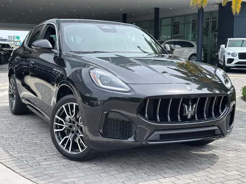 
           
        2025 Maserati Grecale Base