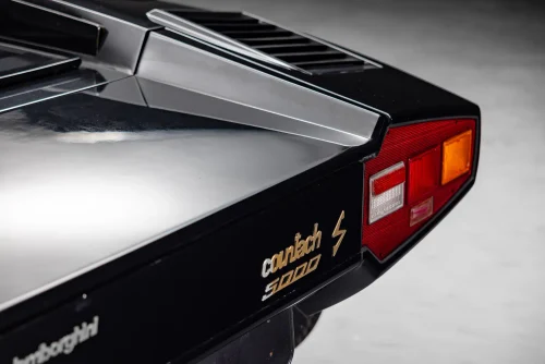 
           
        1984 Lamborghini Countach 5000S