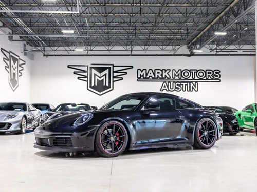 
           
        2020 Porsche 911
