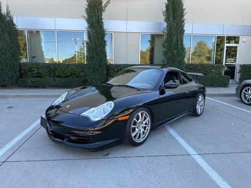 
           
        2004 Porsche 911 GT3